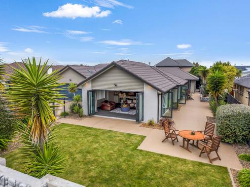 27 Foresters Crescent, Parklands