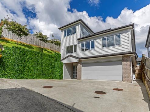81 Lake Road, Northcote