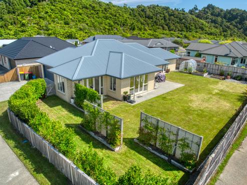 16 Ridgeway Drive, Greymouth