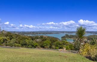 51 Russell Heights, Russell