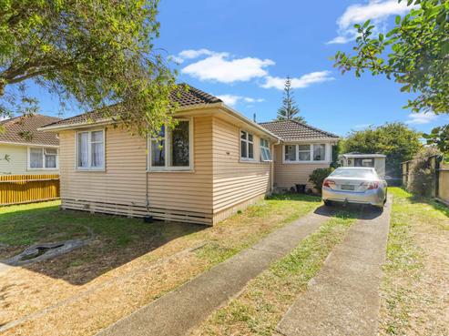 34 Pearl Baker Drive, Otara