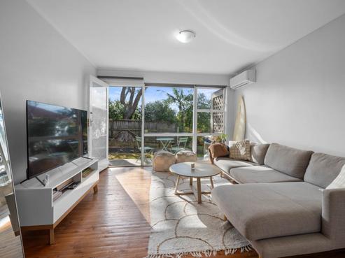 8/77 Old Lake Road, Narrow Neck