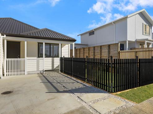 10 Rarangi Mai Lane, Karaka