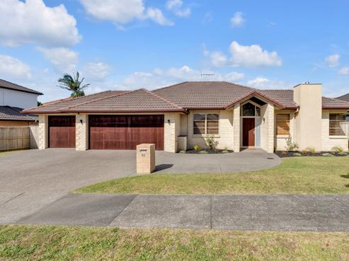 43 Speyside Crescent, Flat Bush
