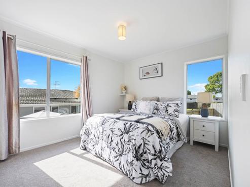 15 Doone Place, Massey
