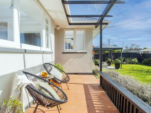 19A Pemberton Crescent, Greerton