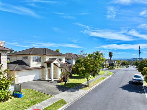 3 Bridgefield Crescent, Flat Bush