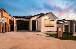   Whakairo Crescent, Gulf Harbour