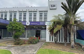 AFFORDABLE AND VERSATILE OFFICE
