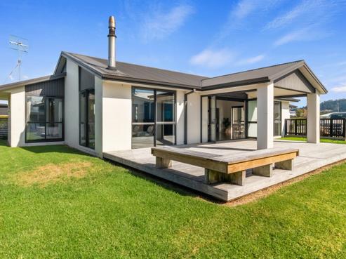 26 Reel Road, Athenree