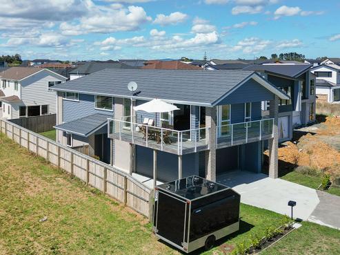9 Whata Street, Clarks Beach
