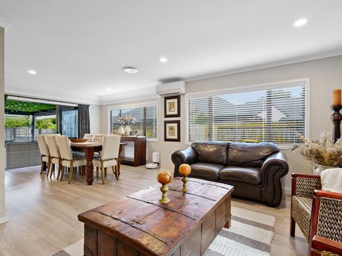 11 Mirbeck Avenue, Cambridge
