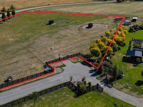 16 Little Orchard Way, Wanaka