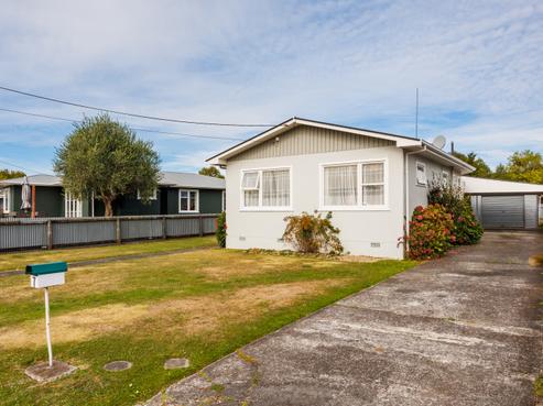 7 Sinclair Avenue, Highbury