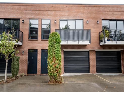 18 Village Quarter Lane, Frankton