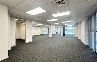 LAST VACANCY - NEWLY REFURBISHED OFFICE
