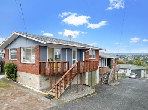 175 Royal Road, Massey
