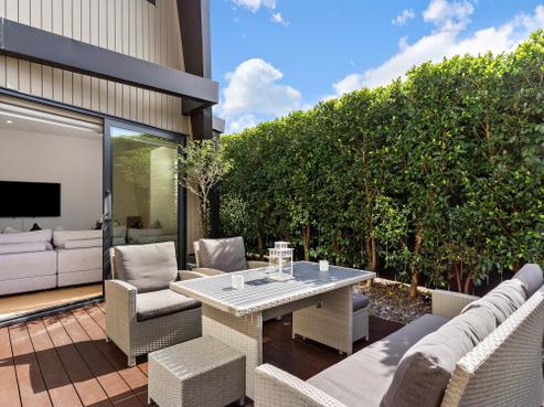 16C Howard Hunter Avenue, Saint Johns