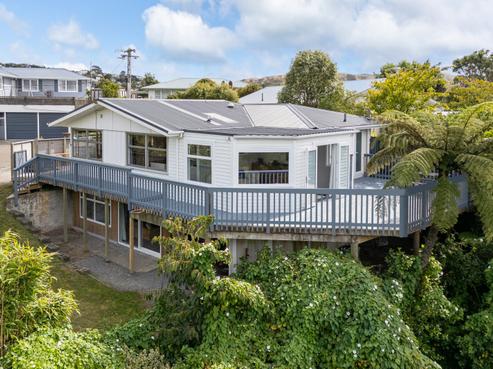 36 Lynda Avenue, Paparangi