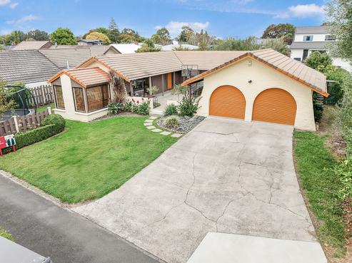 6 Mayfair Avenue, Chartwell