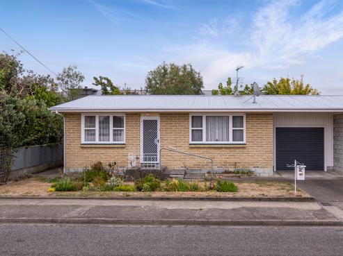 2C Karina Crescent, Redwoodtown