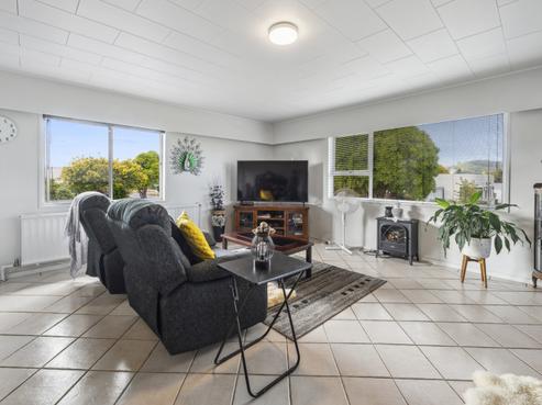 19B Grey Street, Glenholme