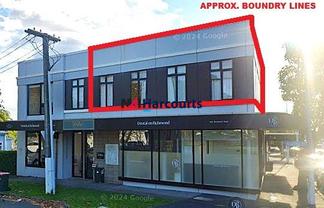 Trendy Grey Lynn Office