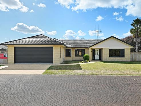 36 Cairns Crescent, Rototuna