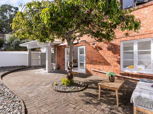 2/78 Waiatarua Road, Remuera