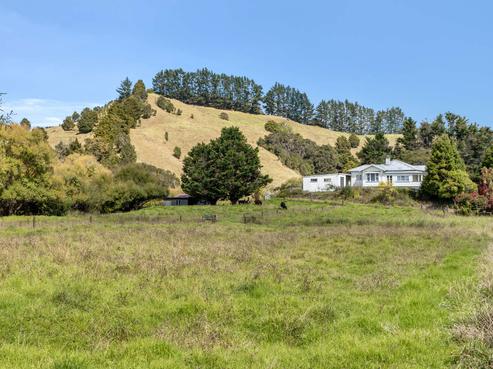 108 Peria Road, Peria