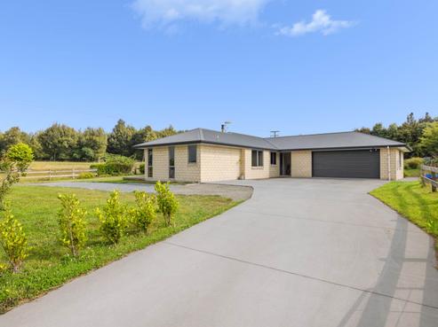 16 Roy Road, Hamurana