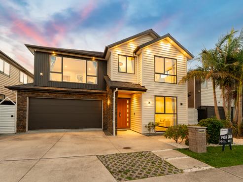 11 Castlebane Drive, Flat Bush