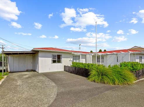 1/212 Centreway Road, Orewa