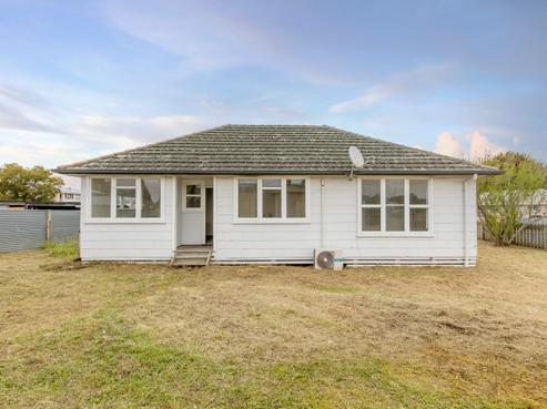 402 Kiwi Place, Camberley