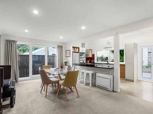 411 Muritai Road, Eastbourne