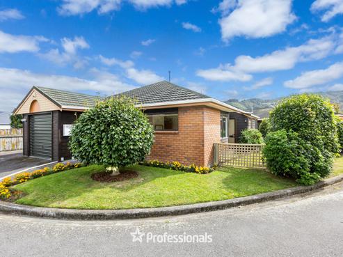 2/70B Gibbons Street, Ebdentown