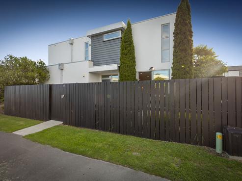 547 Barbadoes Street, Edgeware