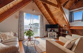 12 Captain Cook Road, Cooks Beach