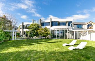 32 Seatoun Heights Road, Seatoun