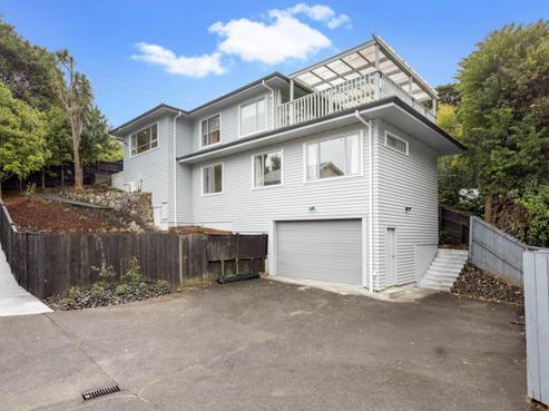 2/33 Rukutai Street, Orakei