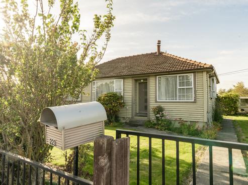 223 Union Street, Milton