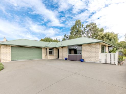 36 Domain Road, Waipawa