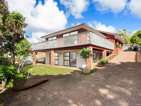 7 Sturm Avenue, Massey