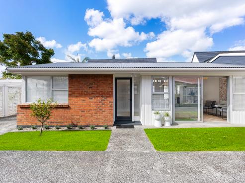 1/16 Otakau Road, Milford