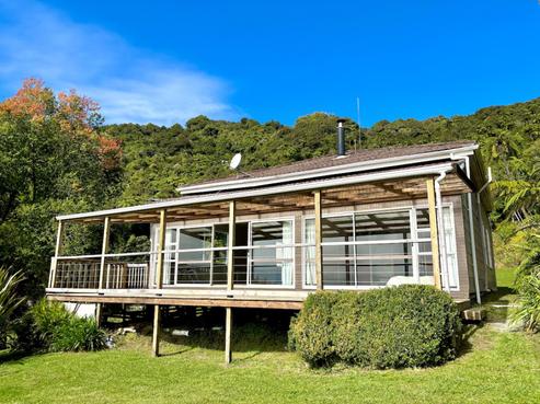 16 Moss Street, Greymouth