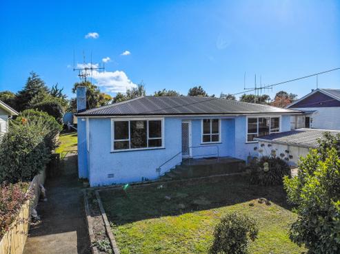 5 Ngahina Street, Marton