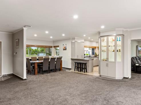 4 Claire Place, Lytton West