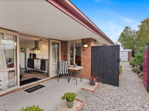 4/7 Wineberry Avenue, Amberley