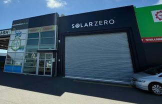 High Profile Warehouse with Showroom & Offices 