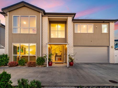 66 Charlestown Drive, Flat Bush